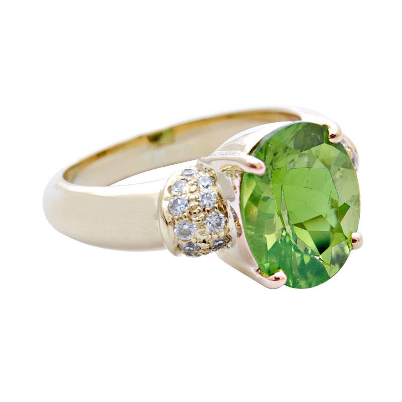 Ring-Peridot and Diamond (1766N) | Singhvi Jewels