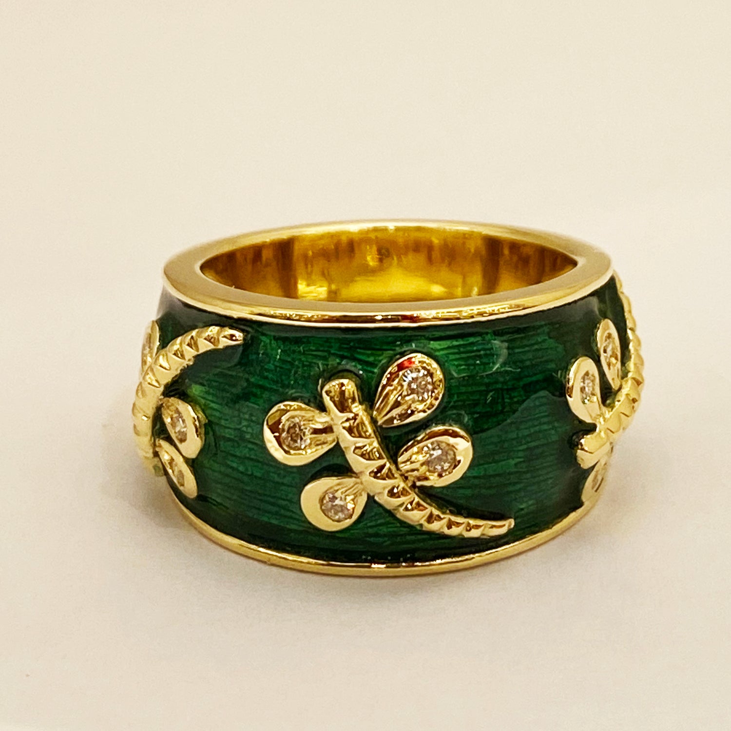Ring - Diamond (Enamel) in 18K gold | Singhvi Jewels