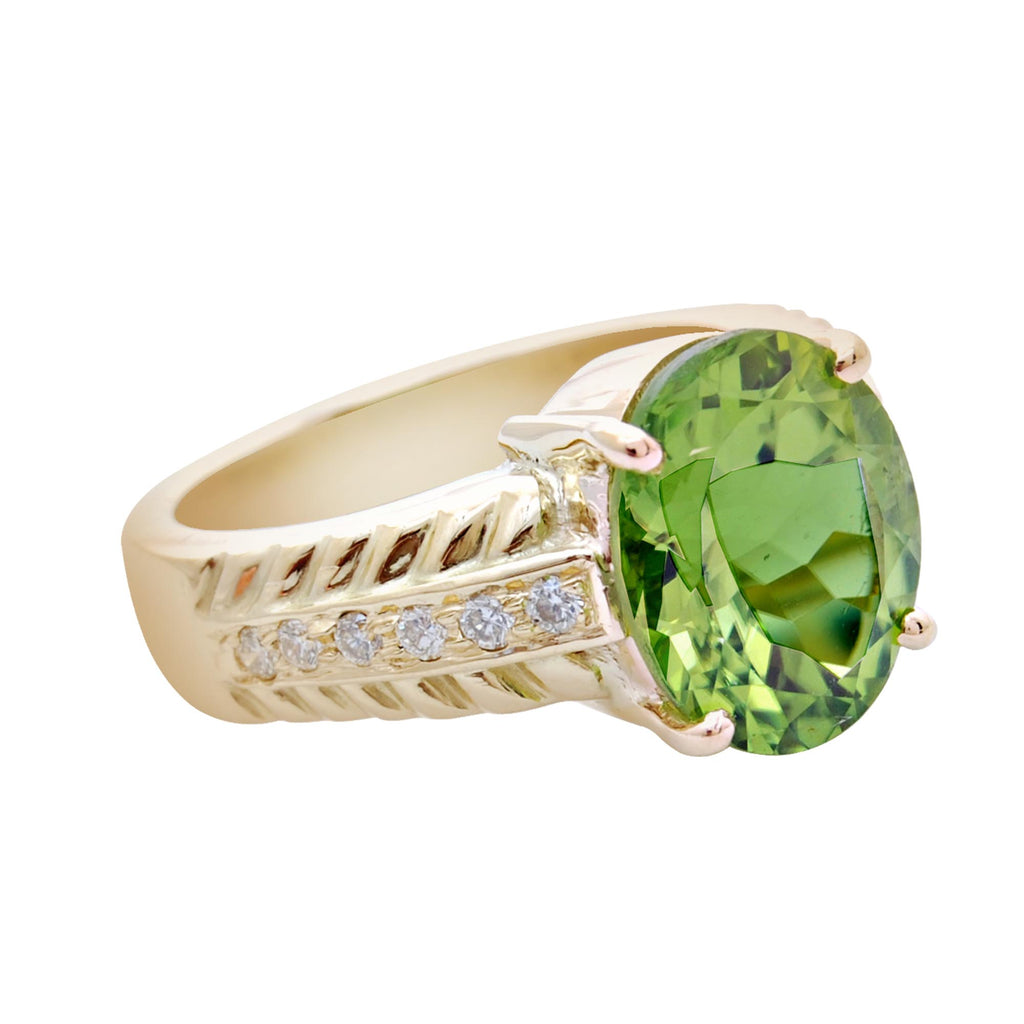 Ring- Peridot & Diamond
