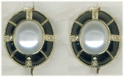 Repair - Earrings - Pearl and Diamond (Enamel) - 1926O
