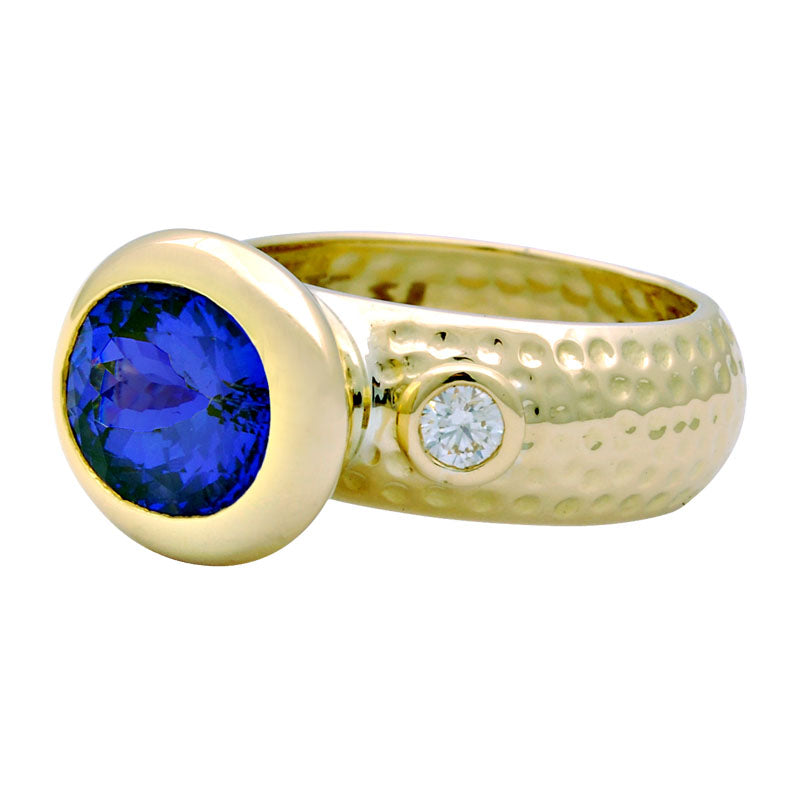 Ring-Tanzanite and Diamond | Singhvi Jewels