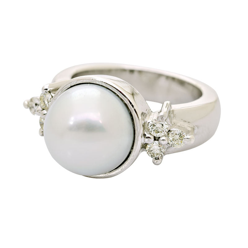 Ring-South Sea Pearl and Diamond