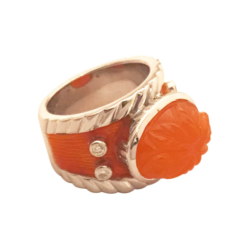RING- CORNELLIAN & DIAMOND (ENAMEL) IN SILVER