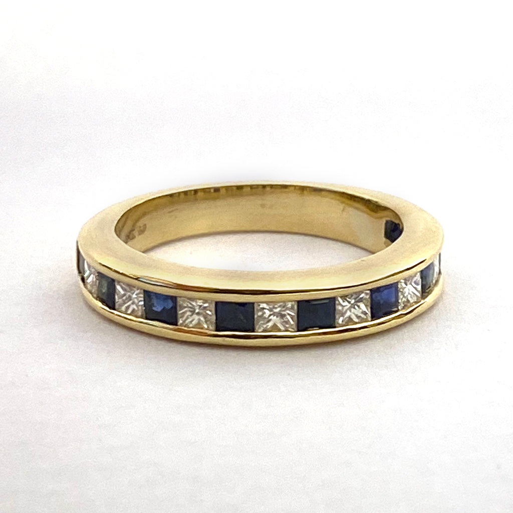 Ring - Blue Sapphire and Diamond in 18K Gold