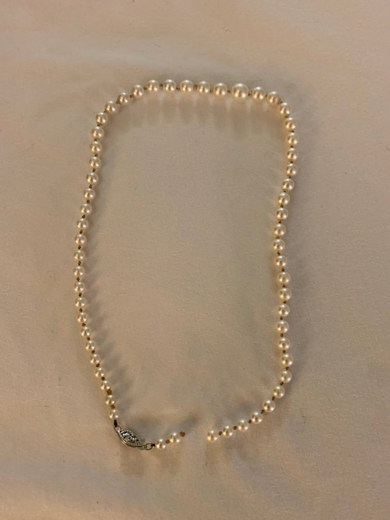Repair - Necklace - Pearls